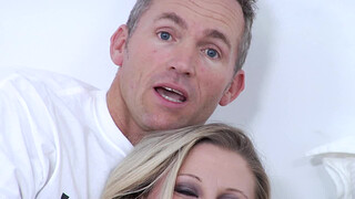 Порно видео от студии Moms Teaching Teens